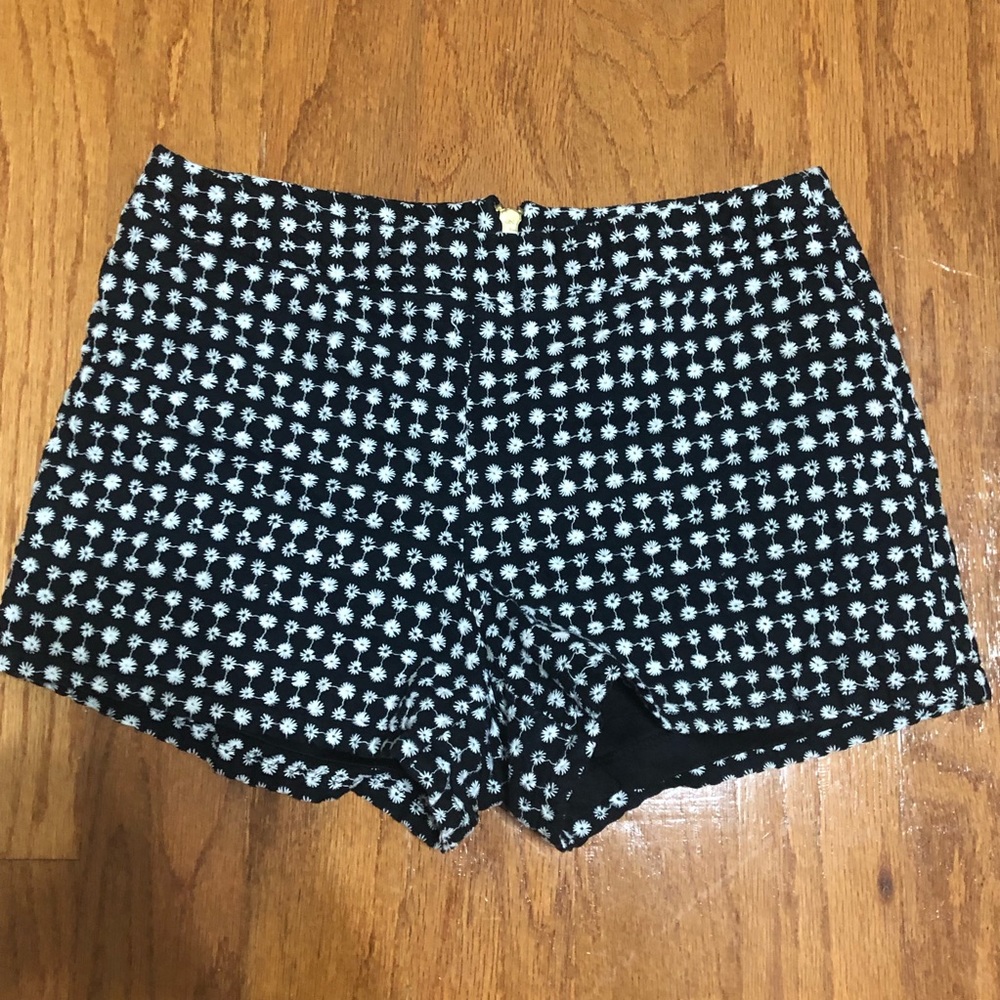 High waisted black and white shorts